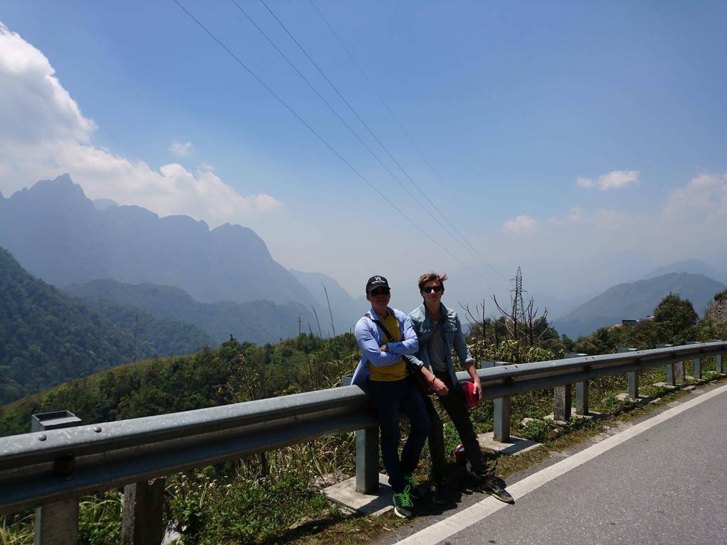 Freedom Homestay & Trekking ซาปา ภายนอก รูปภาพ